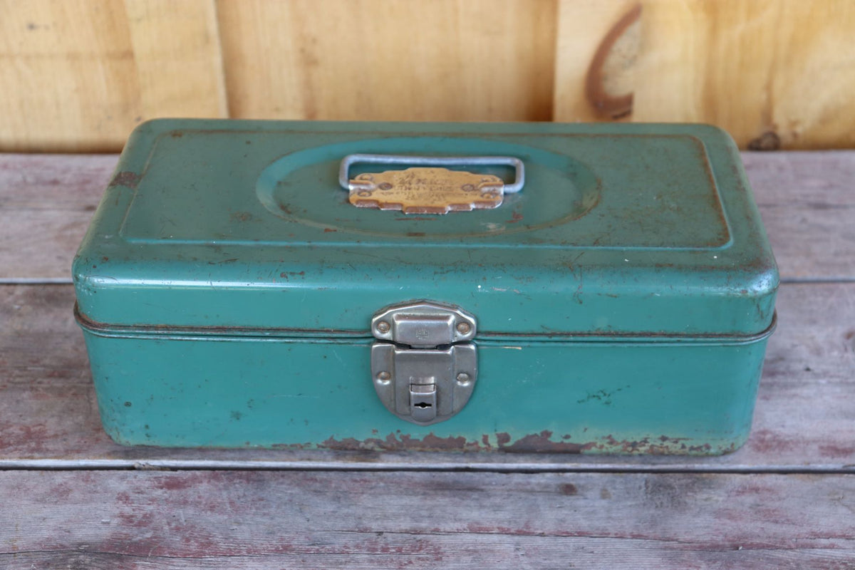 Vintage Union Utility Chest/Tackle Box – Ma Mère et Moi Antiques
