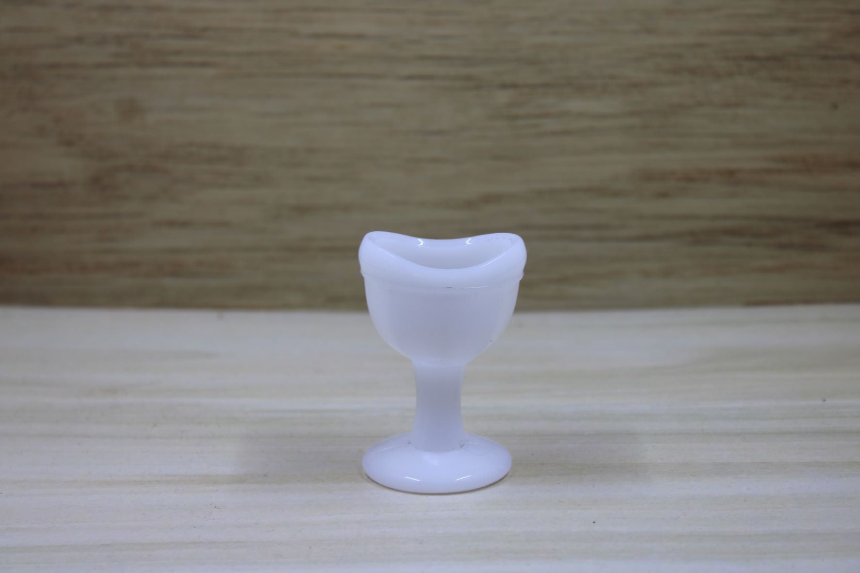 Vintage Milk Glass Eye Wash Cup