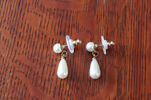 Vintage Pair Of "Pearl" Drop Earrings - Sarah Coventry