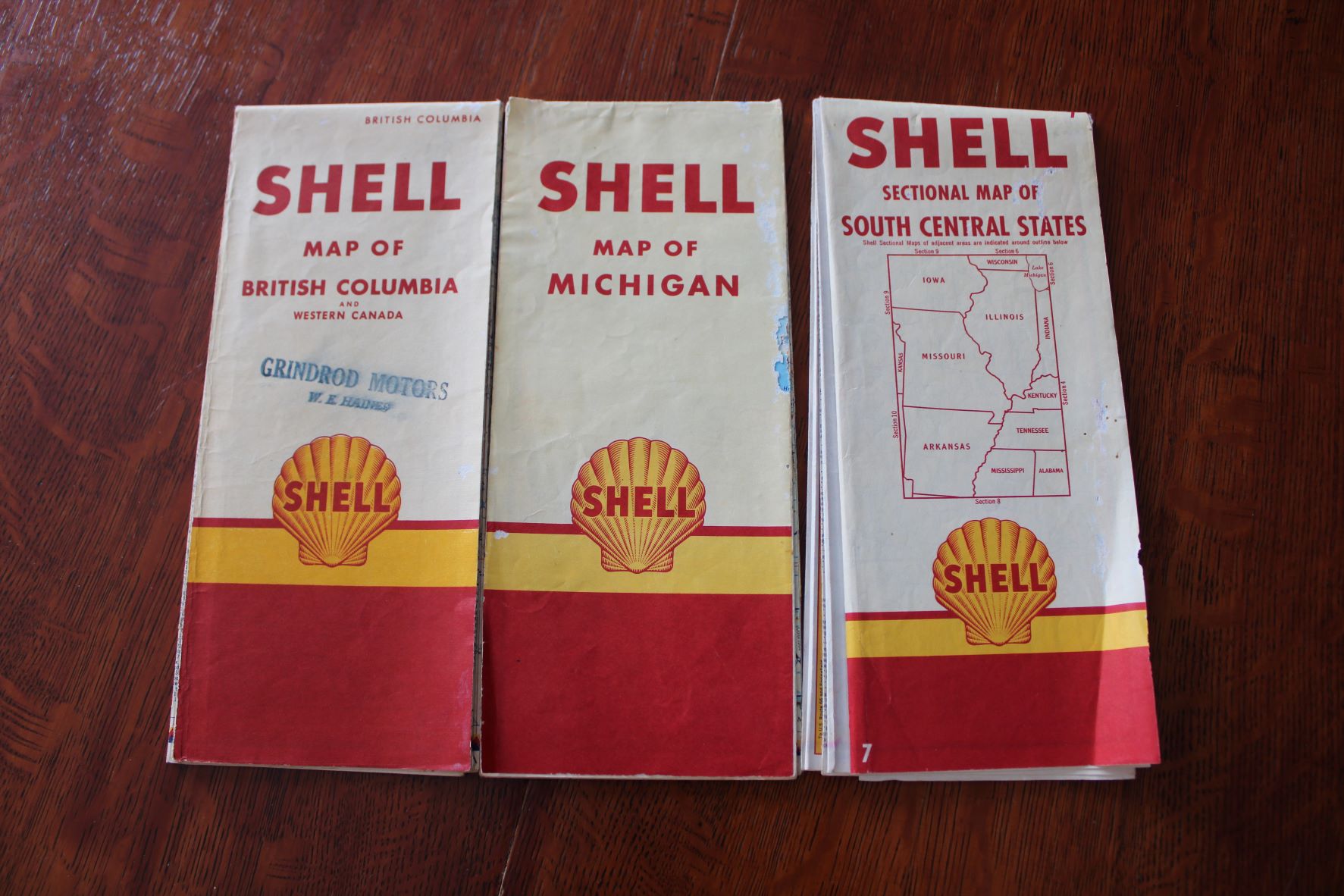 Box Lot of 3 Vintage Shell Maps