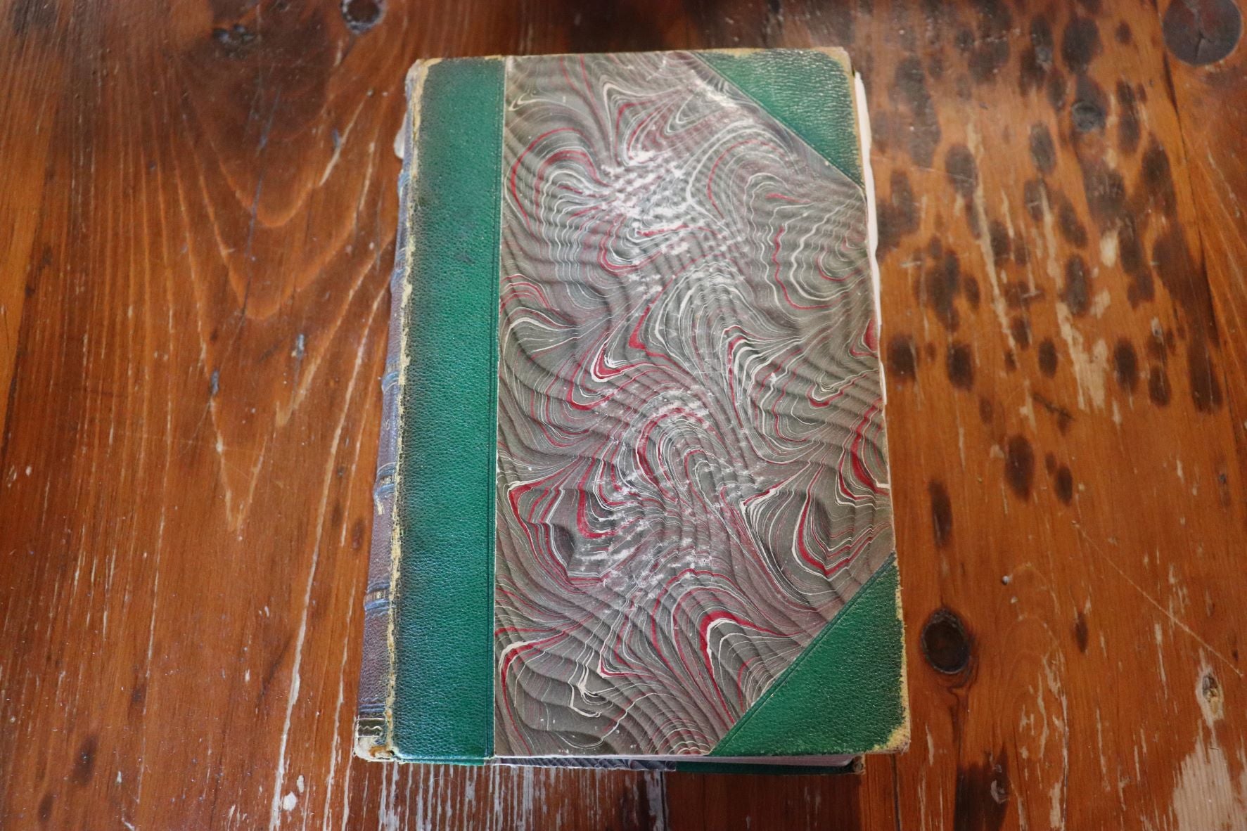 The Waverley Novels - Sir Walter Scott - Volume 2 - Guy Mannering - 1852