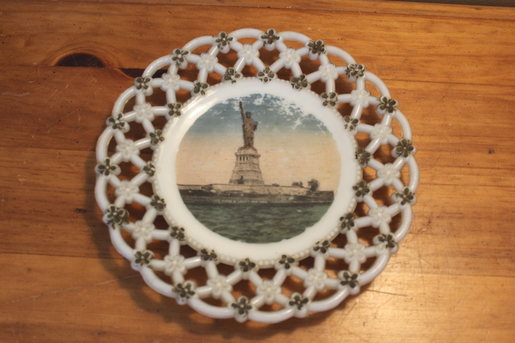 Old New York City Souvenir Plate