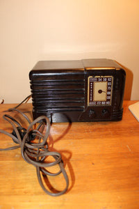 Vintage RCA Victor Radio