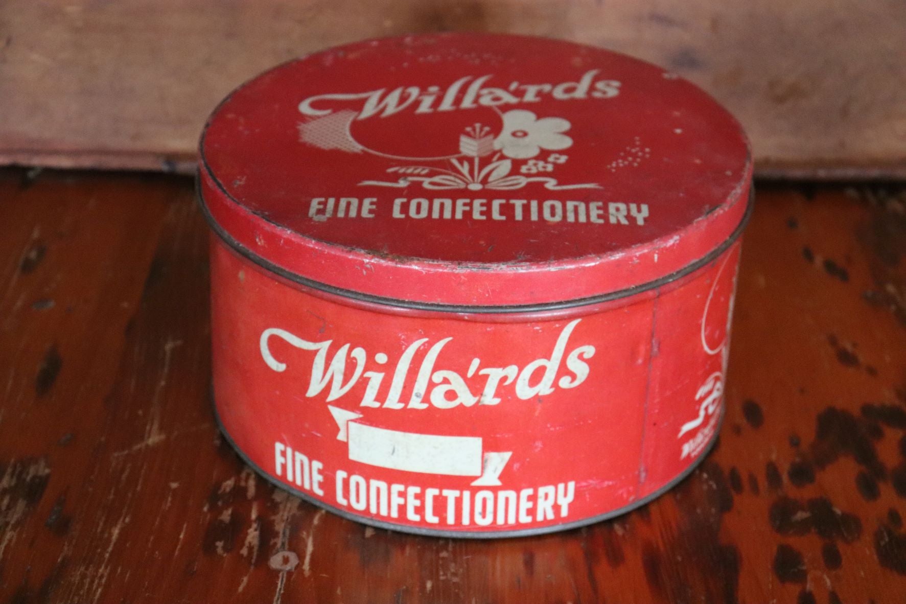 Vintage Willards Fine Confectionary Tin